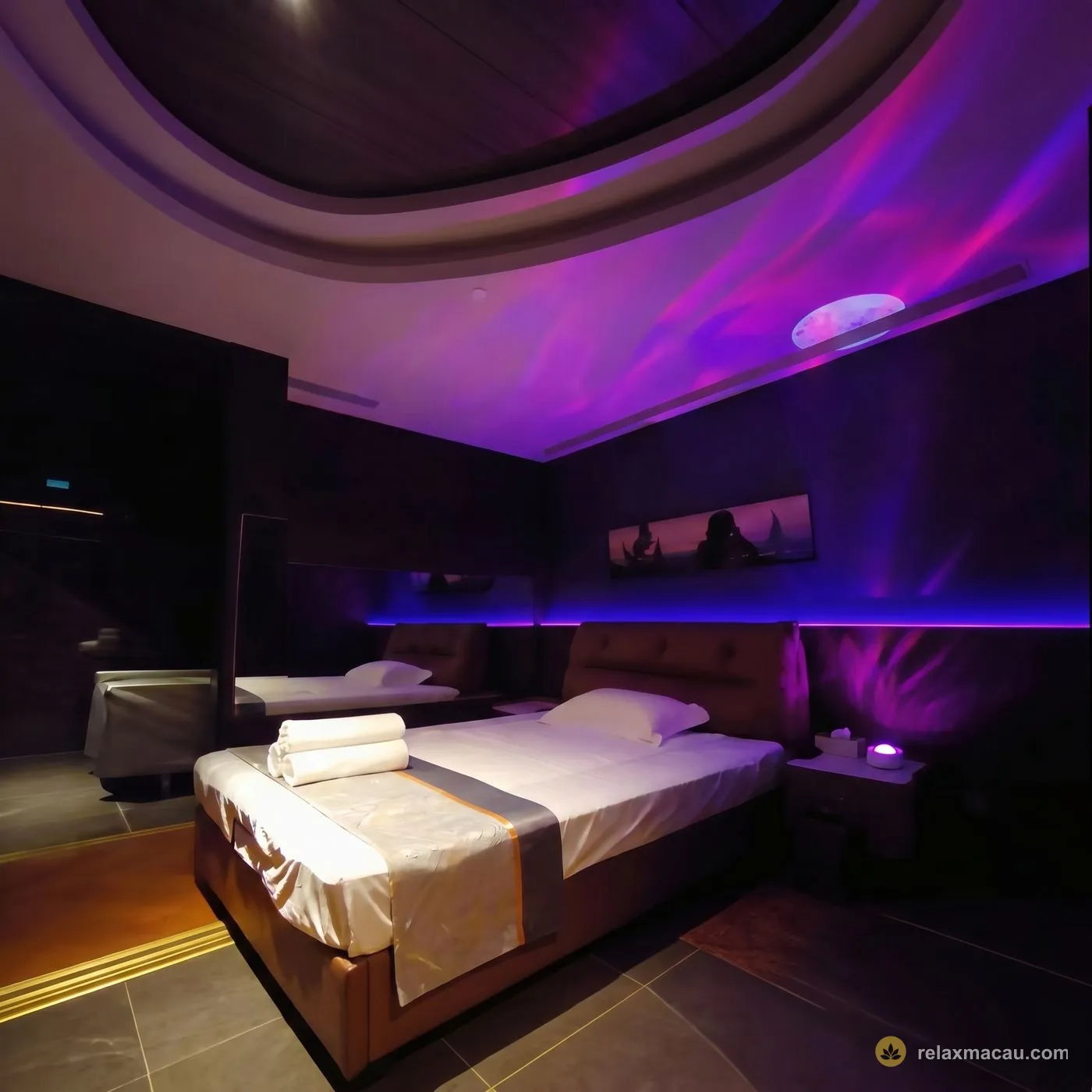 Number Nine Spa purple aurora room