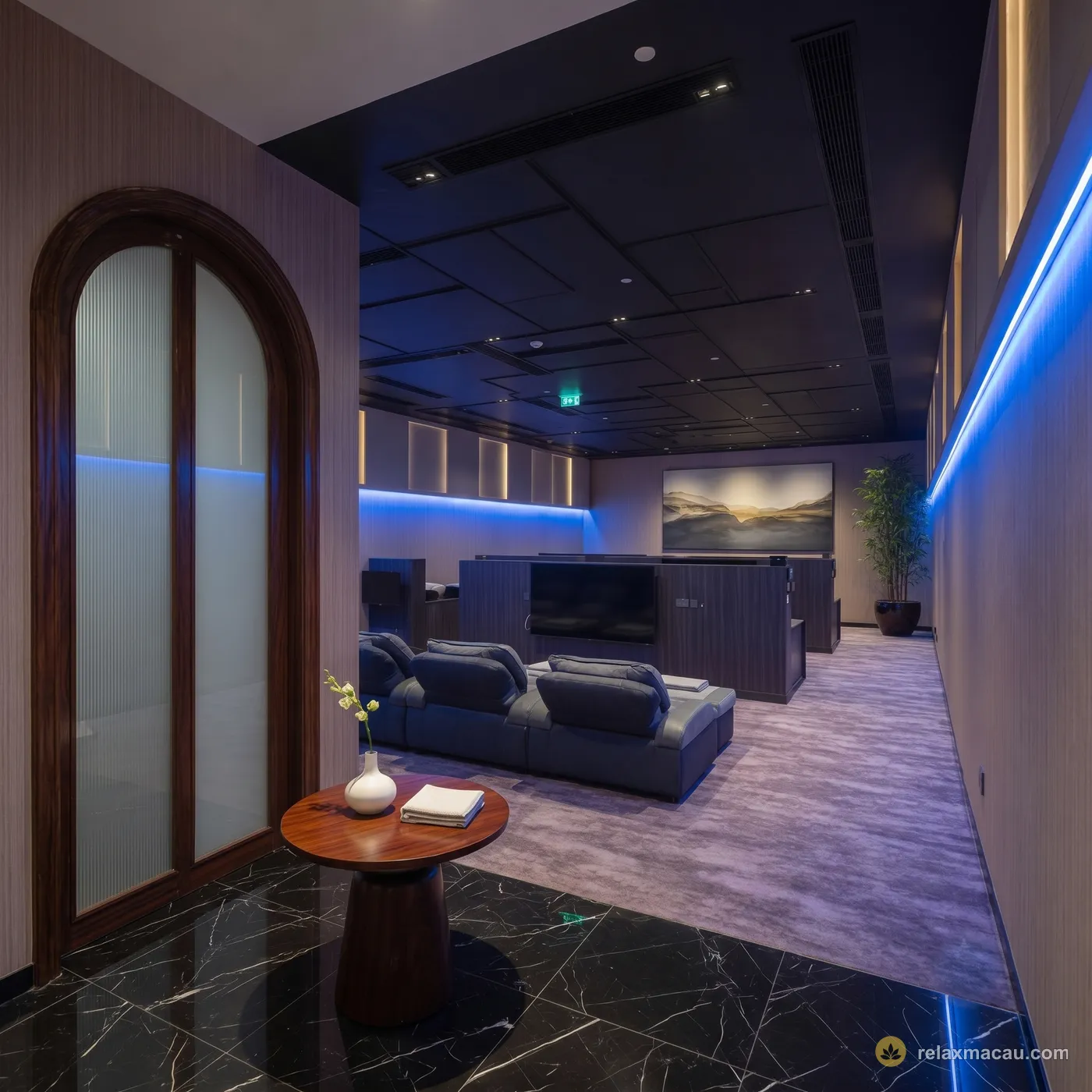 Shang Pin Spa arched-door lounge